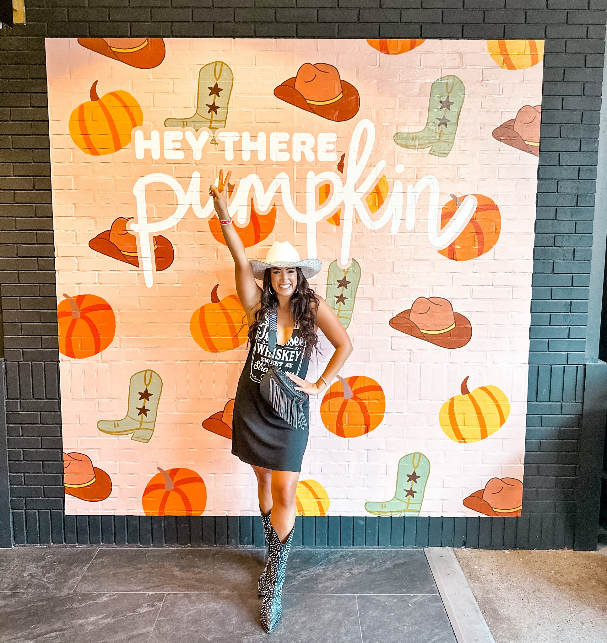 Hey There Pumpkin! 
Amazon T-shirt dress 

#LTKstyletip #LTKfindsunder50 #LTKsalealert