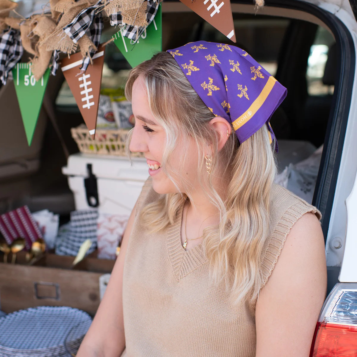 Louisiana fleur de lis Bandana | Honey + Hank