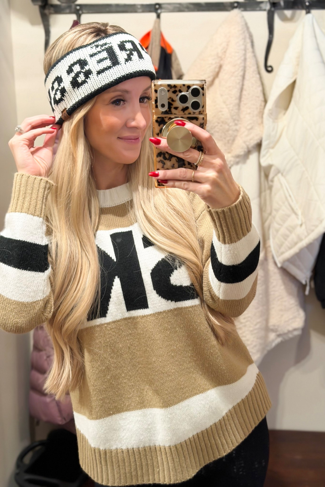 Staying cozy in my après ski essentials!

Winter, winter layers, winter outfit, outfit inspo, style guide, ski, oversized sweater, ski trip, ski vacation, Amazon fashion, ear warmer

#LTKSeasonal