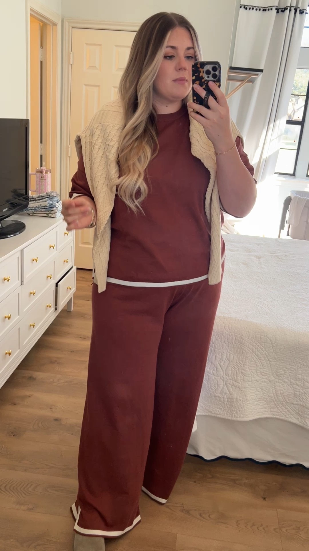 Comfy Thanksgiving outfit that you can overnight on Prime! And on sale under $30 for Black Friday 🙌🏼🦃🤎

Lounge set, comfy Thanksgiving outfit, Amazon finds, midsize outfit, midsize fashion, midsize style

#LTKootd #LTKMidsize #LTKCyberWeek