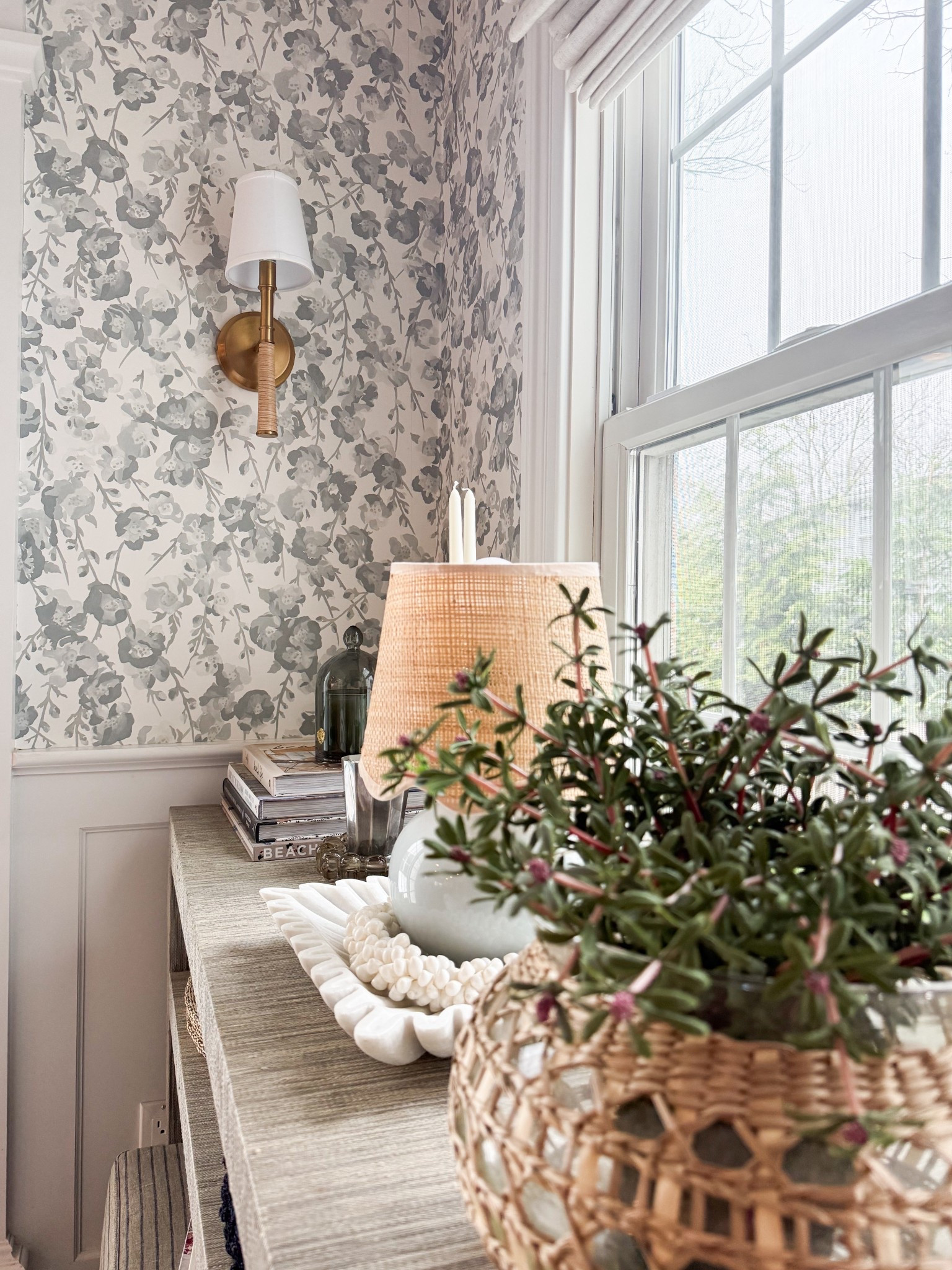 The prettiest brass and rattan wrapped sconce (and it’s surprisingly affordable!!) Also loving my woven vase, grasscloth console and mini scalloped lamp (it’s all about the texture!) 

#LTKSaleAlert #LTKHome #LTKSeasonal