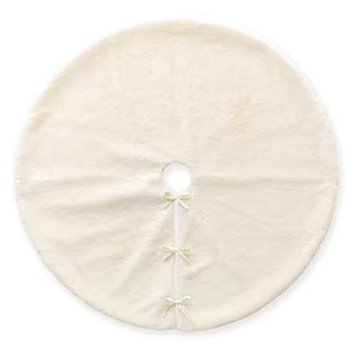 48 in. D White Reversible Faux Rabbit Fur/Korean Fleece Christmas Tree Skirt | The Home Depot