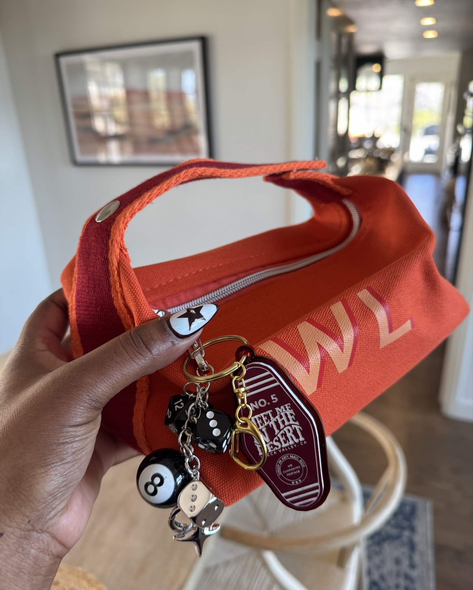 Toiletry bags for my desert birthday partyyyy ✨ shopppp


https://rstyle.me/+-EF9FffygV4XkVeAI5gtFw