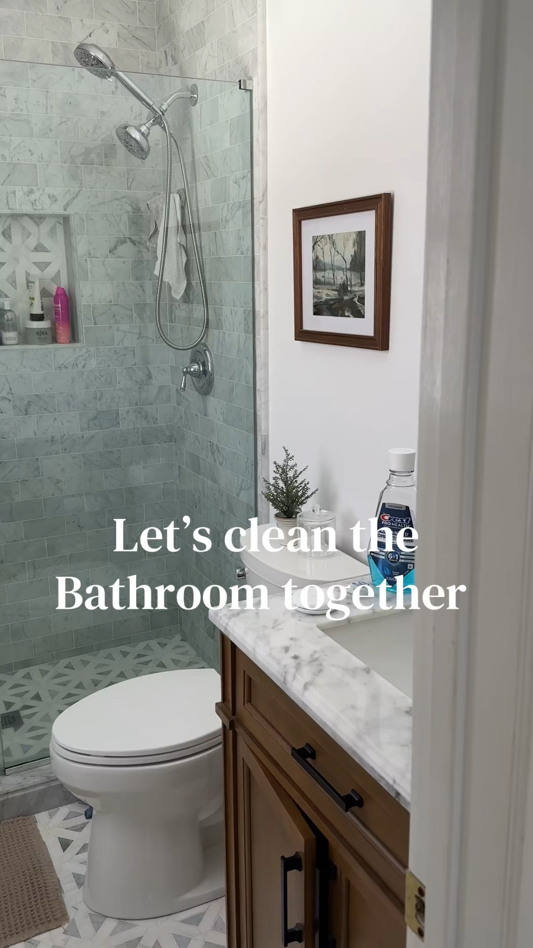 Bathroom 
Bathroom organization 
Cleaning products 
Collection prints
Lysol
@homedepot
@target
@moen
@collectionprints

