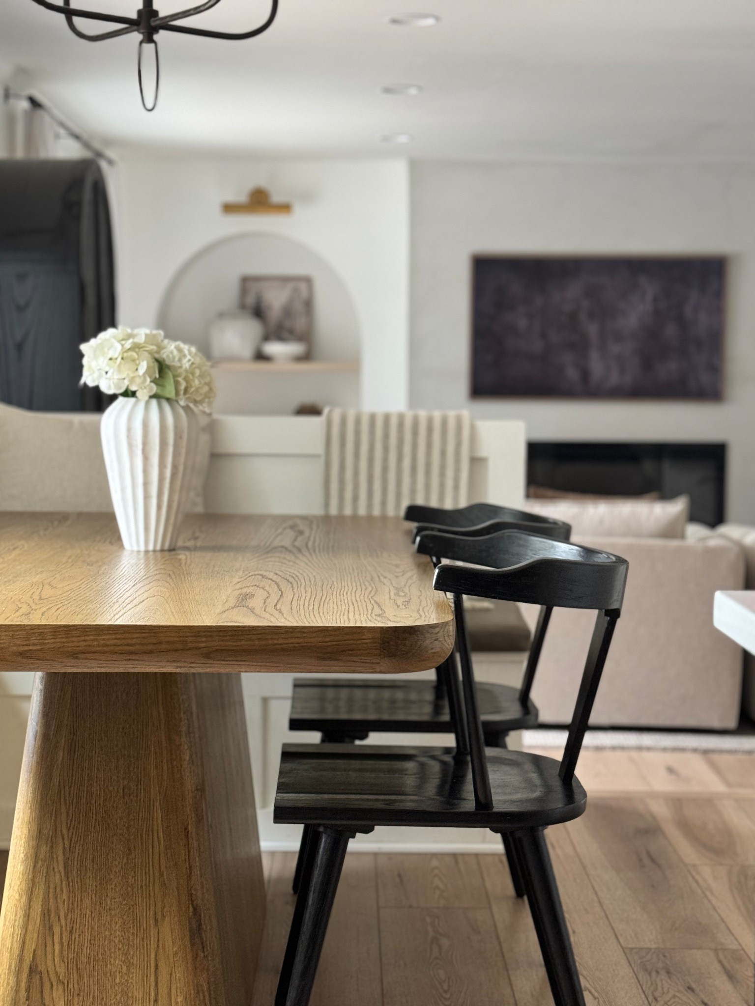 Loving our new dining table in our breakfast nook!

#LTKHome