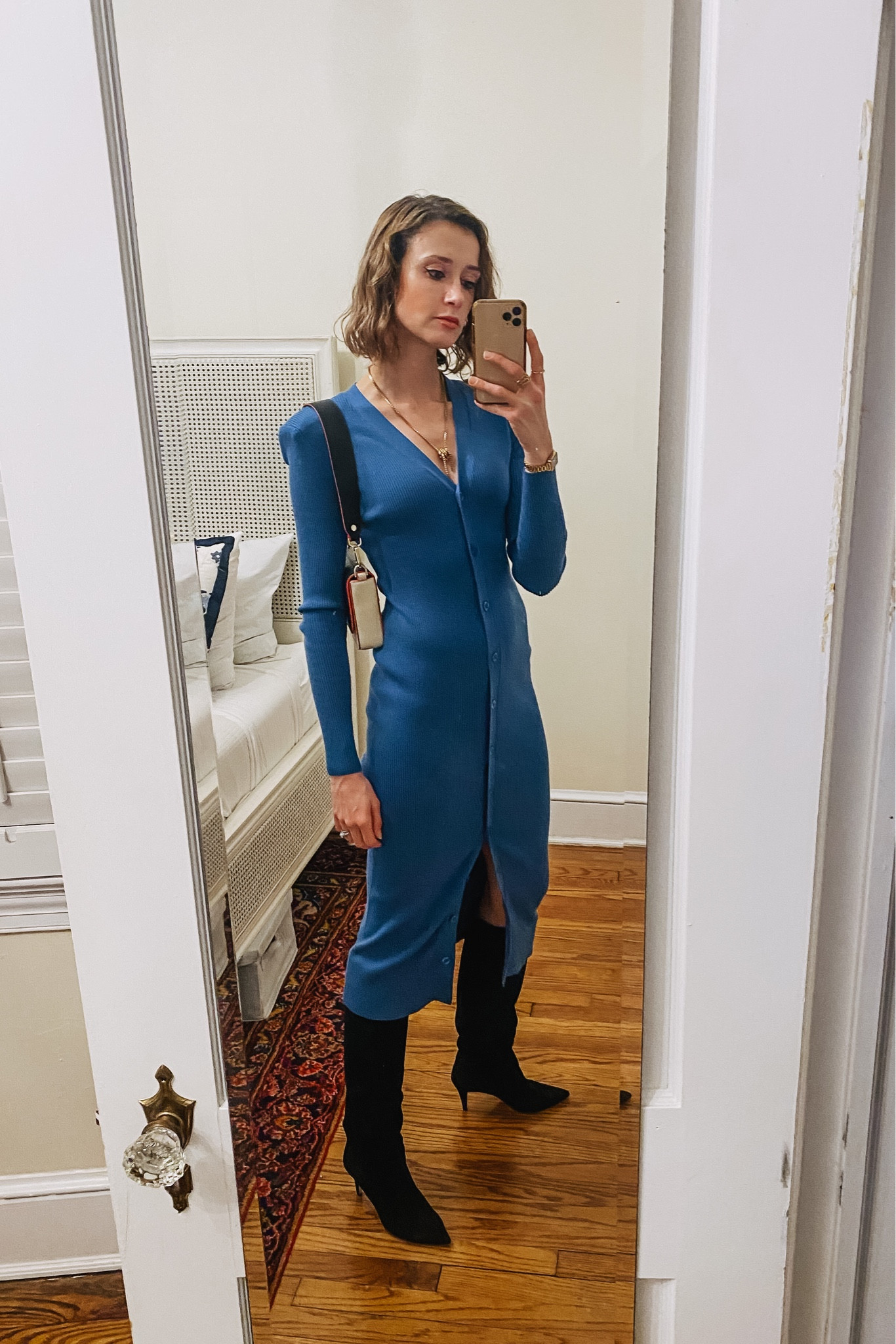 A super flattering, super comfy knit dress for dinner date night. 

#LTKitbag #LTKSeasonal #LTKstyletip