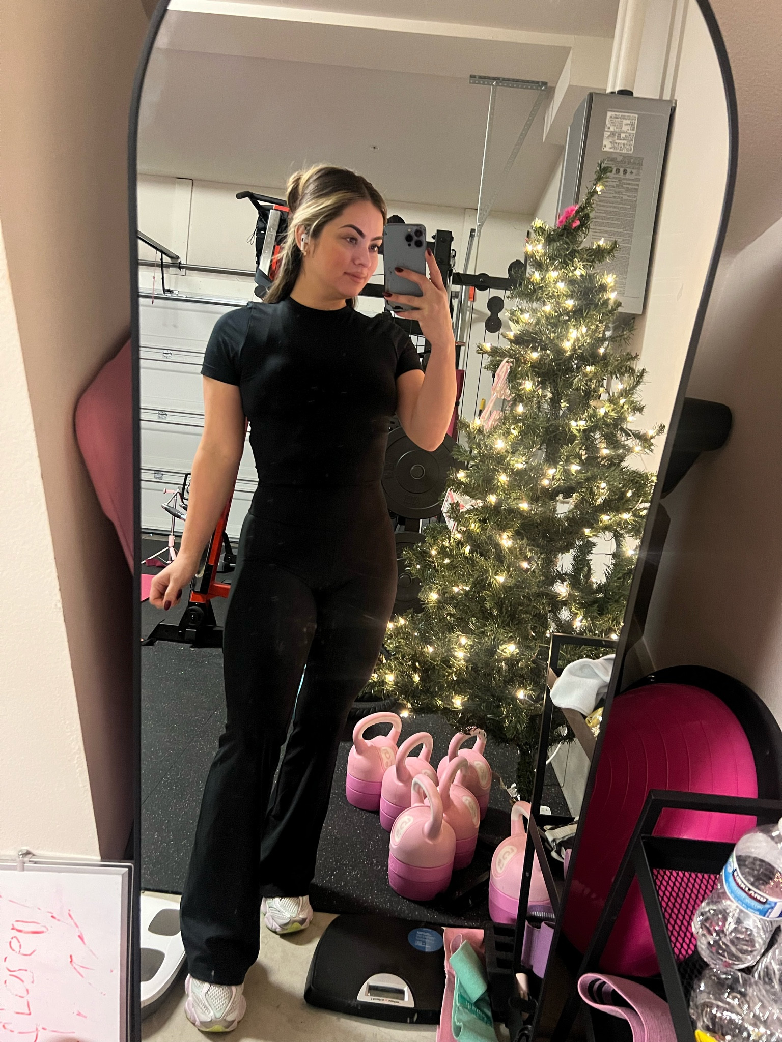 If you like skims you’ll love this shirt and squat proof pants 🔥  

#LTKFitness #LTKSaleAlert #LTKActive