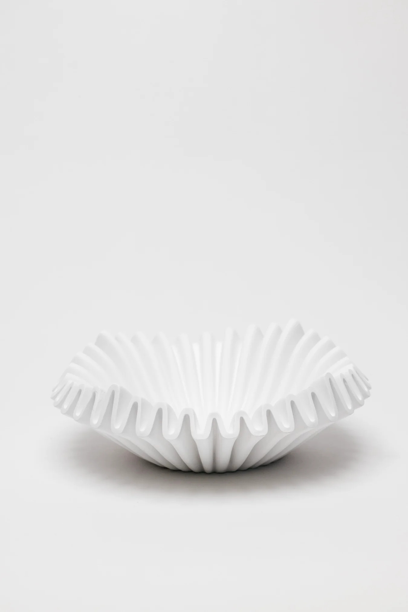 Lydia Ruffle Bowl - White - THELIFESTYLEDCO Shop | THELIFESTYLEDCO