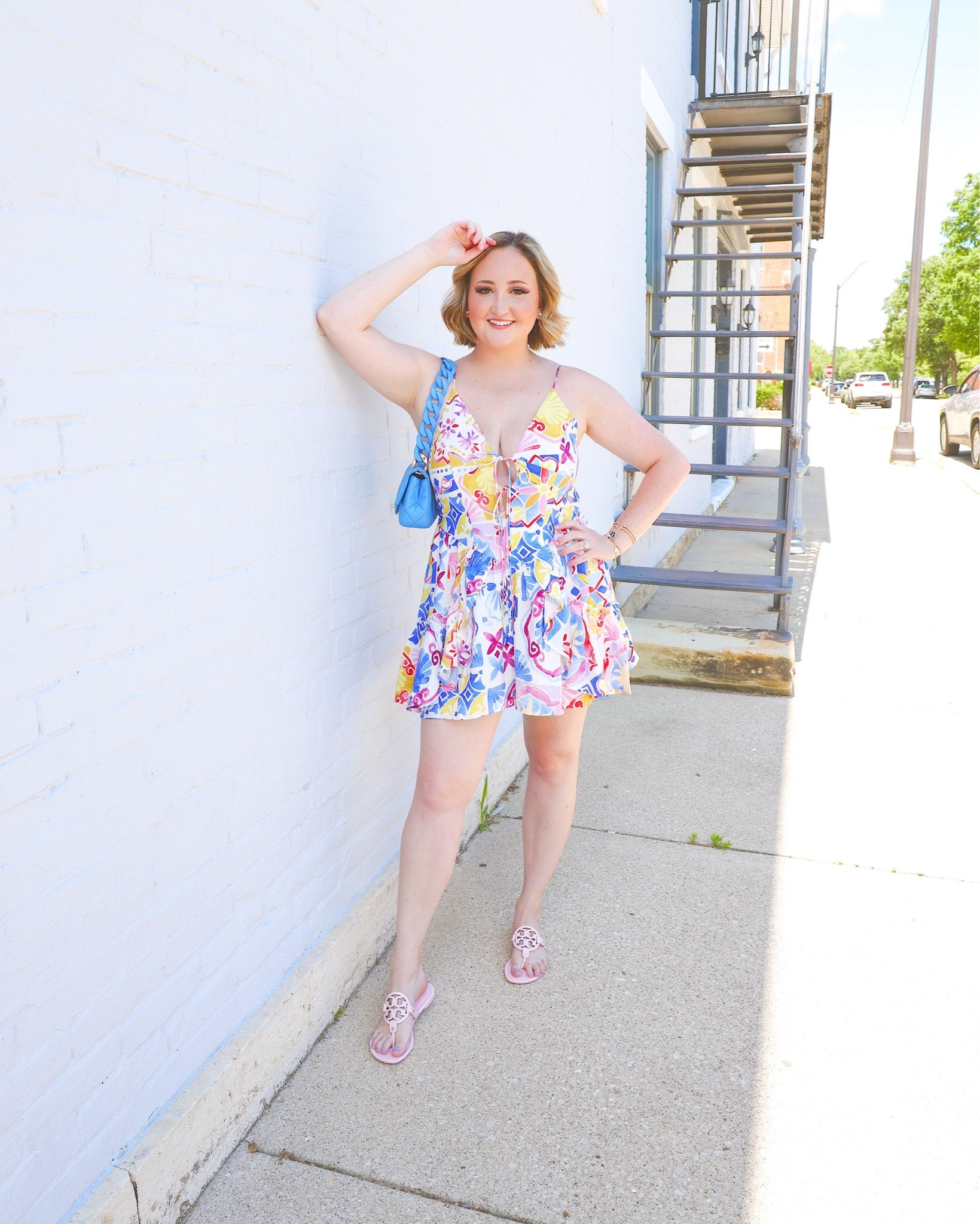 Sharing the cutest romper for your next vacation ☀️ it’s from Vici collection!

Sandals are Tory Burch

Summer fashion, vacation style, vacation fashion, summer style, romper, Vici dolls, sandals, summer outfit, colorful style, colorful fashion

#LTKootd #LTKSeasonal