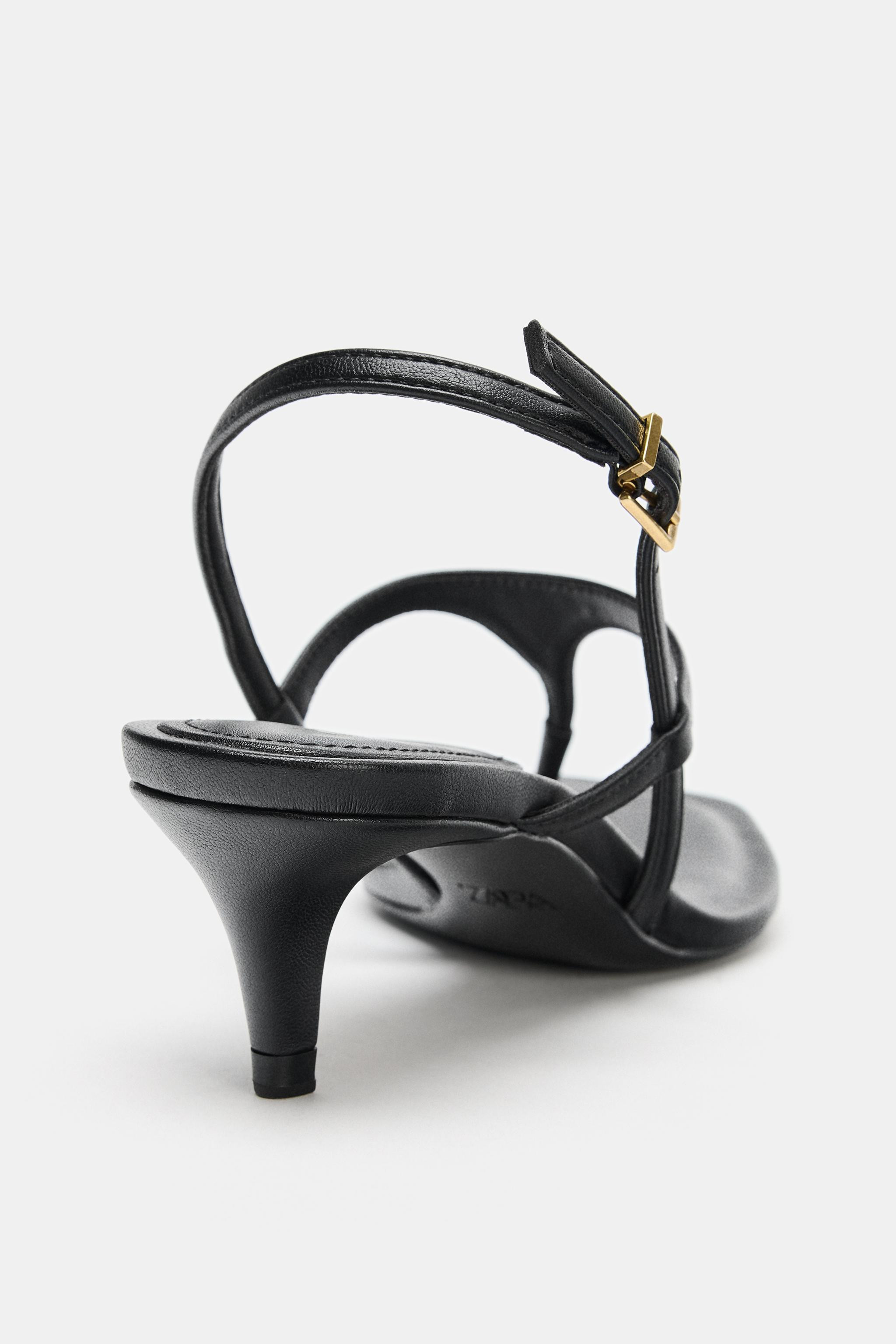 SANDALES \u00c0 BRIDE EN VINYLE | Zara FR