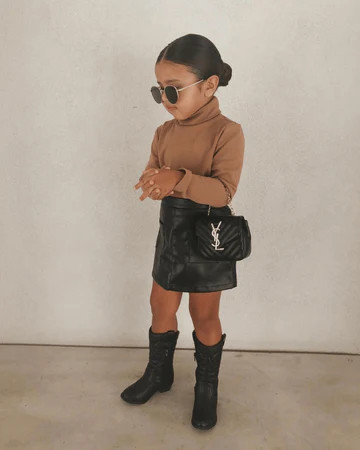 Katie Pocket Mini Skirt - Black Leather | Bailey's Blossoms