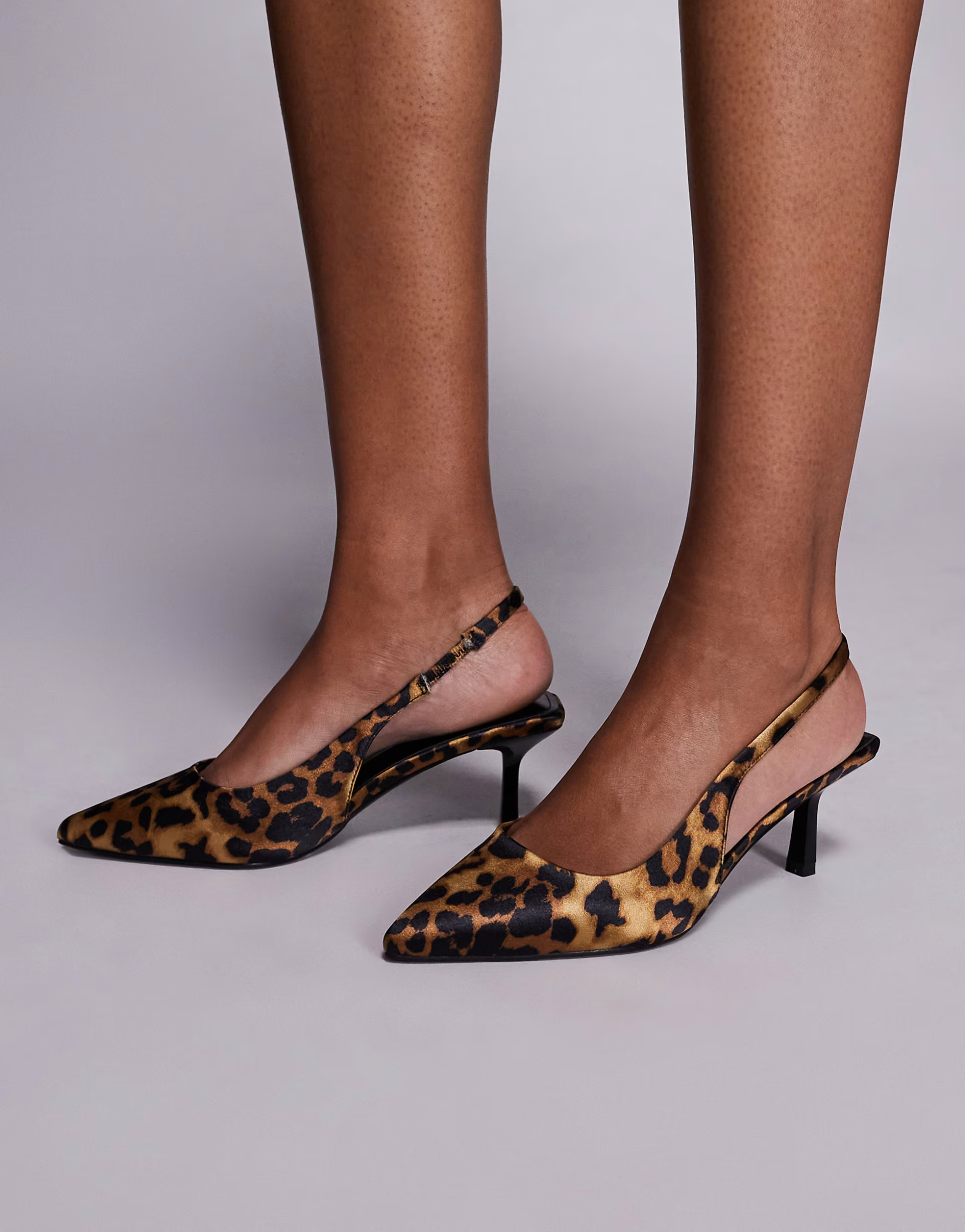 Simmi London Laena slingback kitten heel shoes in leopard print | ASOS (Global)
