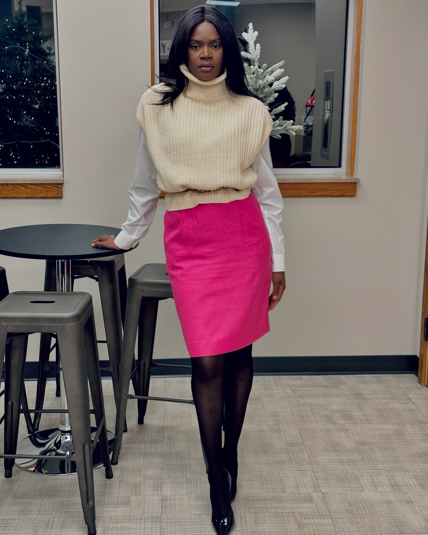 A must have knitted high neck vest


#LTKFindsUnder50 #LTKHoliday #LTKSeasonal