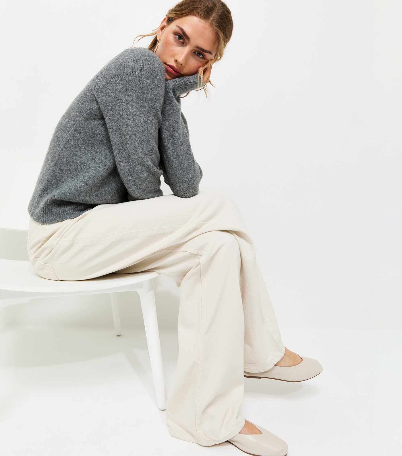 Grey Knitted Crew Neck Jumper | New Look | New Look (UK)
