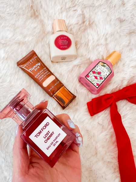 These are a few of my favorite things 🎶🍒🌸

These have been some of my holiday must-haves, especially mixing & matching the gorgeous scents. 
PSA: Sephora is having a Fragrance For All Event so if you want 20% off full-sized frags use code FRAGRANCE20 now through 12/24!

#LTKbeauty #LTKGiftGuide #LTKsalealert