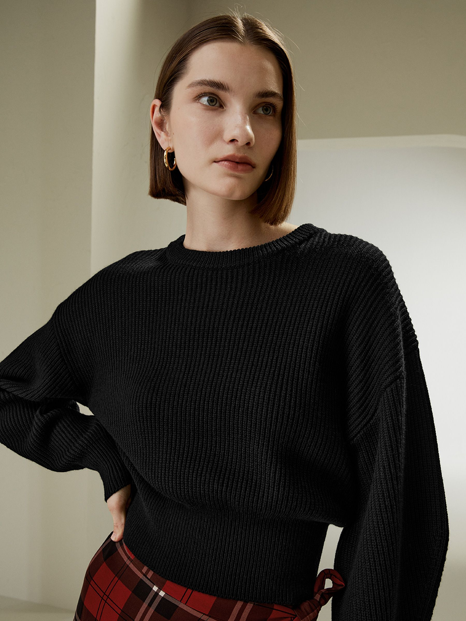 Round Neck Drop-Shoulder Merino Wool Sweater | LilySilk