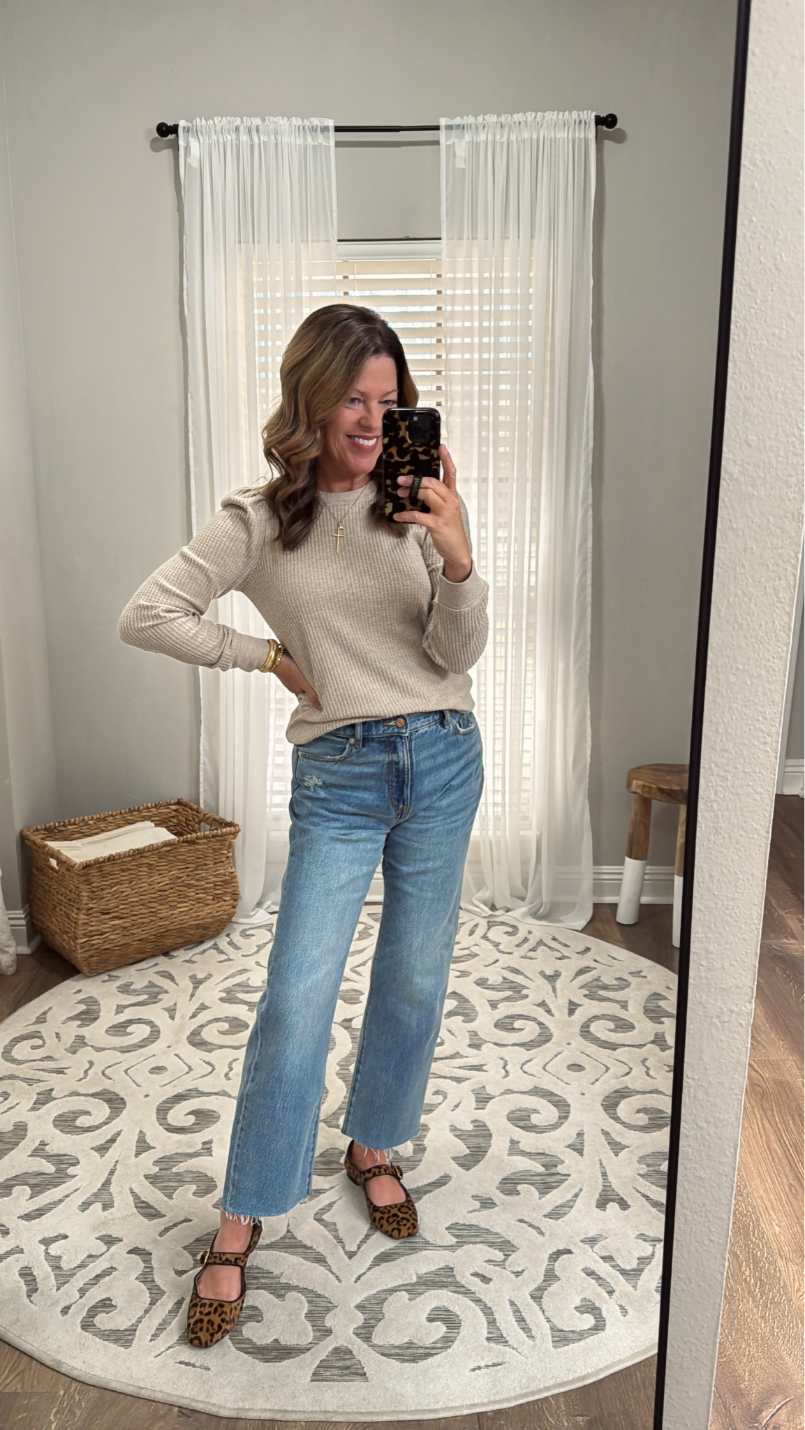 Loft sale. 

Top - xs
Jeans - 27/4 regular 

#LTKSaleAlert #LTKStyleTip #LTKCyberWeek