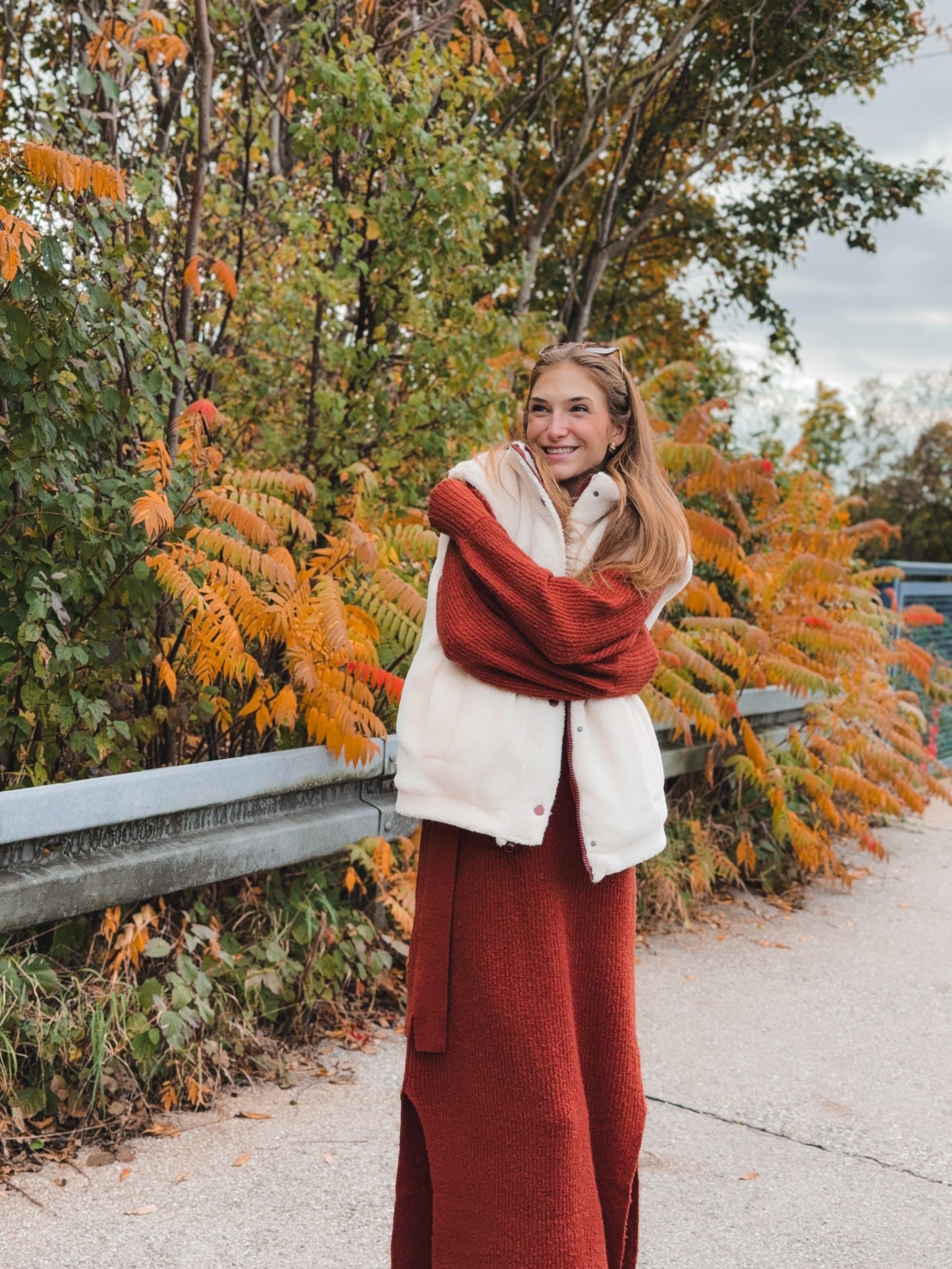 Kompletter Look von Bonprix - 15% Rabattcode: ani15
(Gilt vom 17.10 .-einschl. 19.10.2025) ☕️🍂

@shop.ltk #liketkit #liketk.it/anikateller  #liketk.it/bonprix 

#LTKdeutschland #LTKautumn #LTKkleider