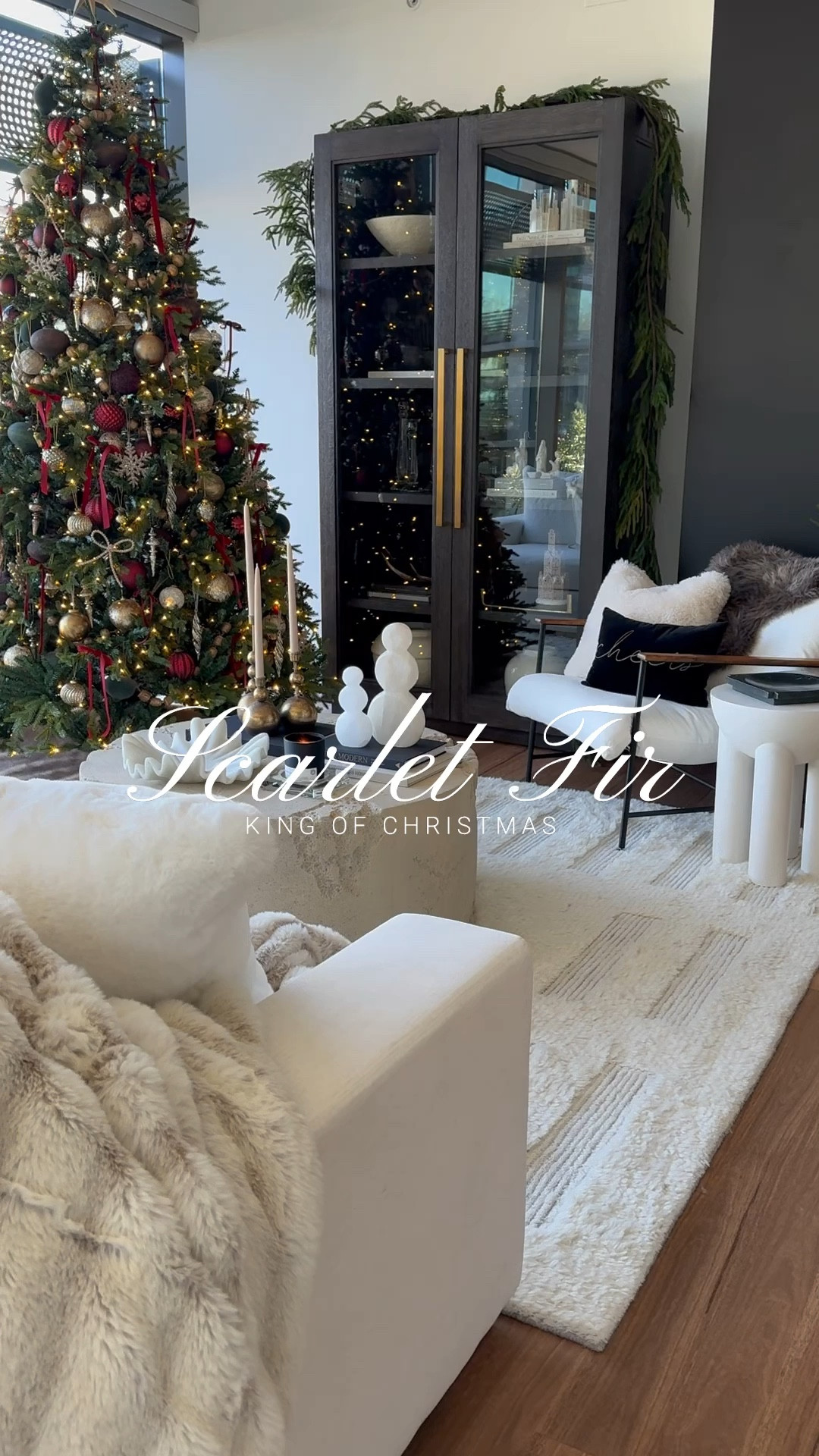 Classic and cozy Christmas decor🎄

Christmas tree, nutcracker, candle dish, candle, coffee table books, Christmas pillow, velvet pillow, wool rug, ornaments

#LTKHoliday #LTKHome #LTKSeasonal