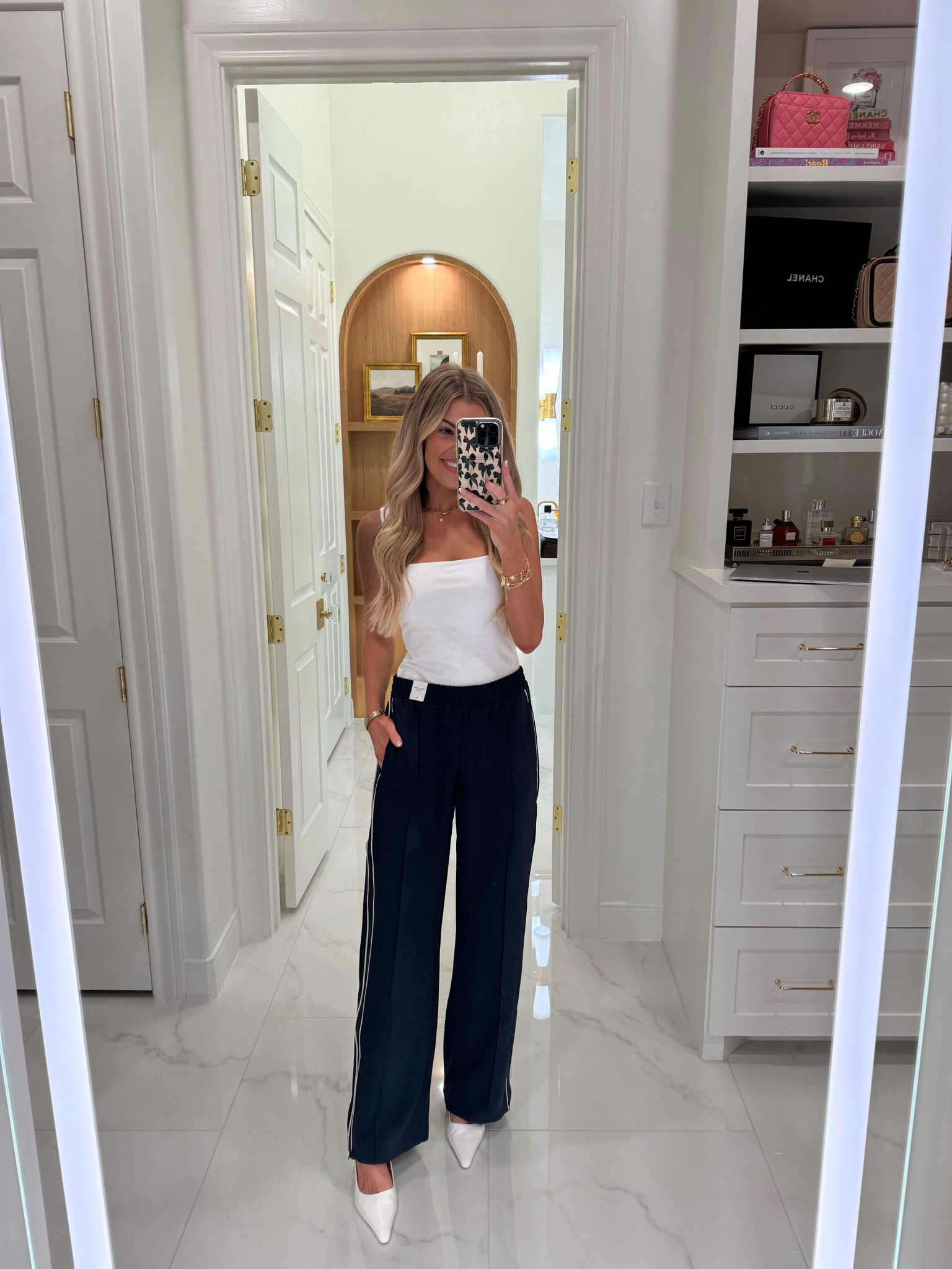 these track pants are so chic and can go from casual to dressy just by changing out your shoes! they do fit low rise, so if you want them to hit a little higher, size DOWN. I have them pinned here and they’re still too big. exchanging for a smaller size! (wearing size XS regular - run BIG! use code AFLTK for 20% off)

abercrombie sale, track pants, on sale, fall outfit, fall fashion, fall trends, comfy outfits 

#LTKFallSale #LTKFindsUnder100 #LTKSeasonal
