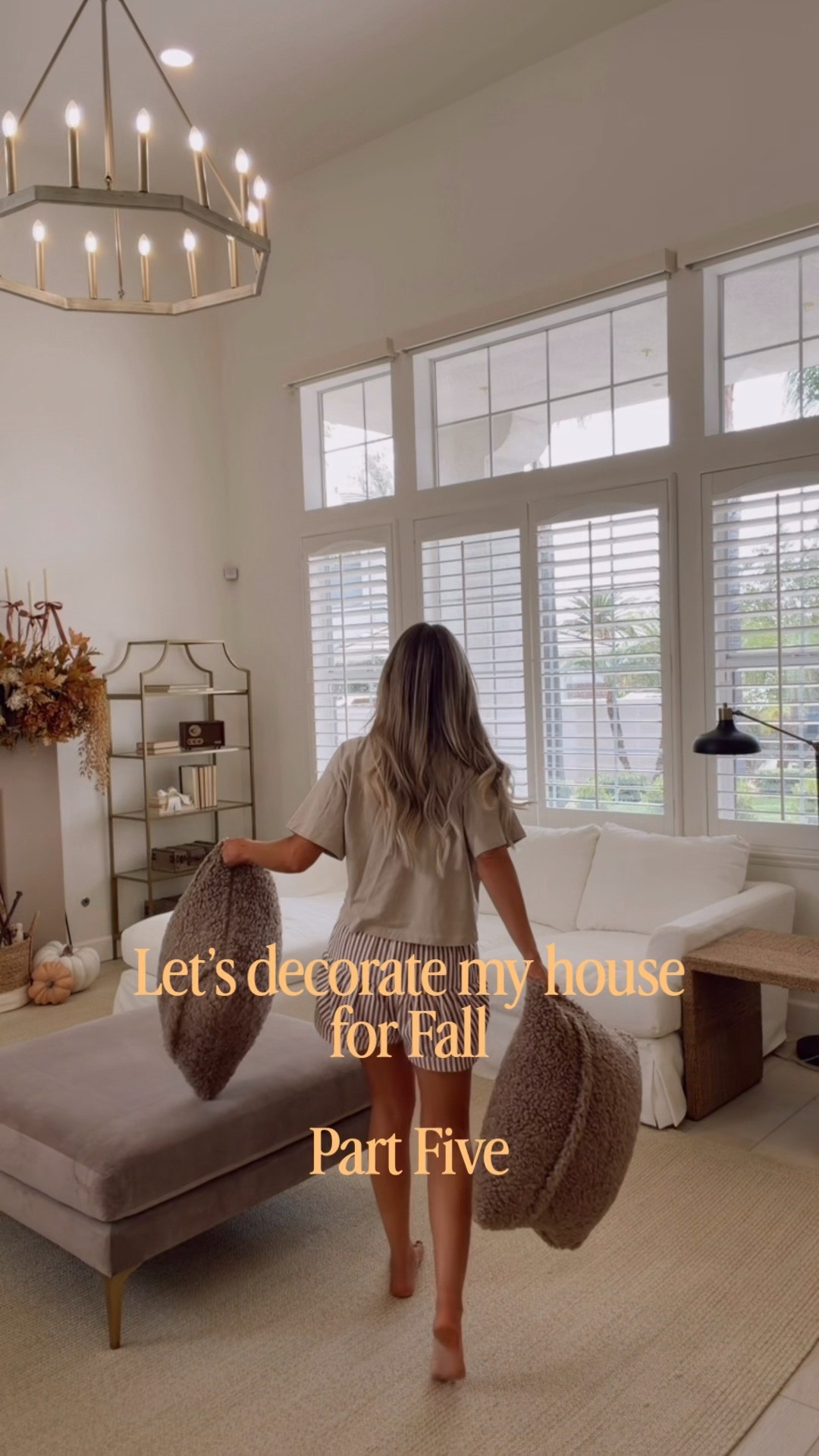 Fall decorating 
Fall home decor 
Fall home pillows 
Living room design 
Fall pillows 
Fall home decor

#LTKHome #LTKSeasonal #LTKmomlife