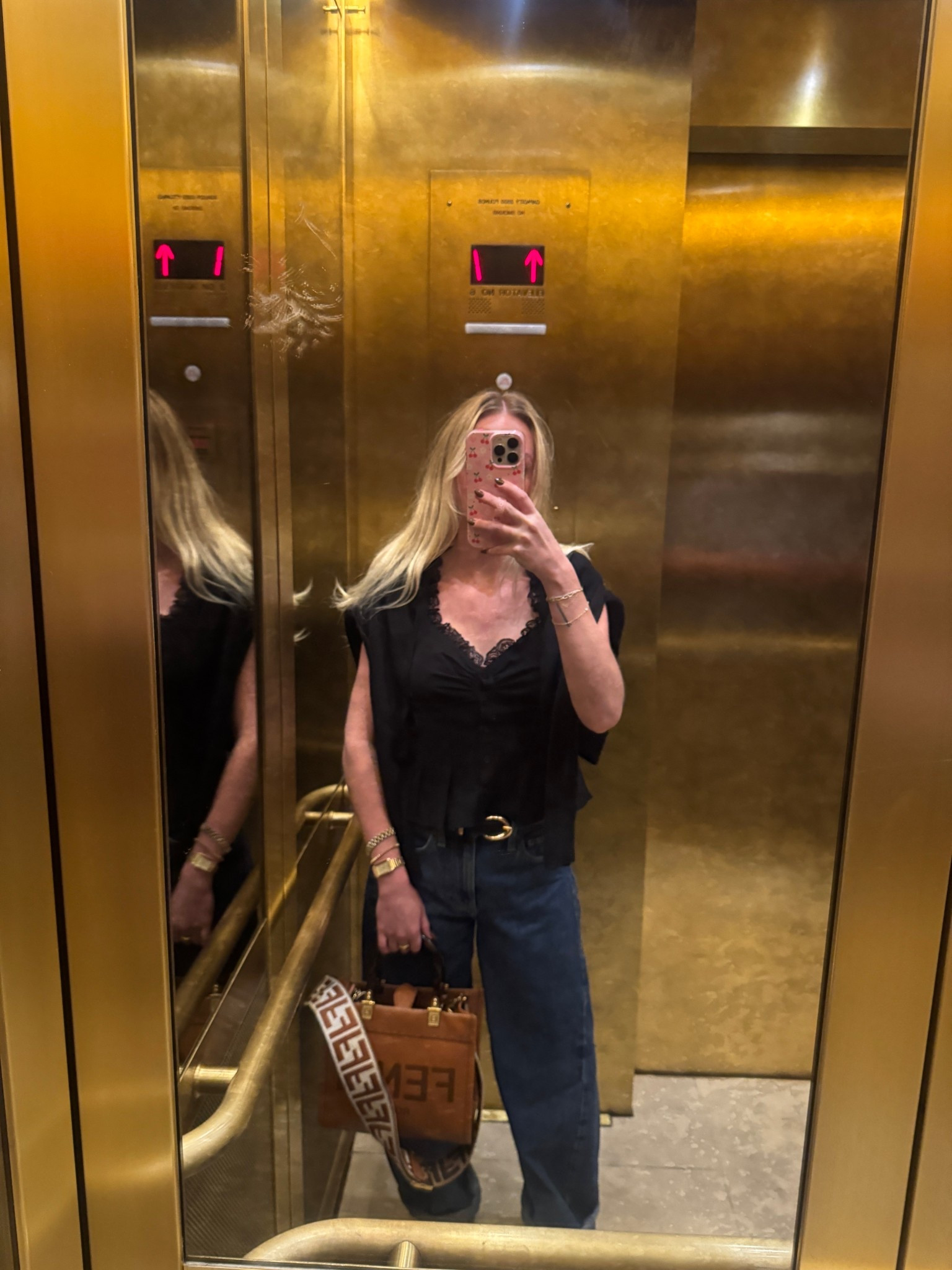 Shirt is S—jeans are size 25L
