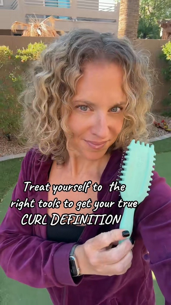 CURLY HAIR! Treat yourself to the tools that get you your true curl definition. It's worth it! #viralbrush #curlyhair #wavyhair #bouncecurlbrush #bouncecurldefine #bouncecurl

#LTKBeauty