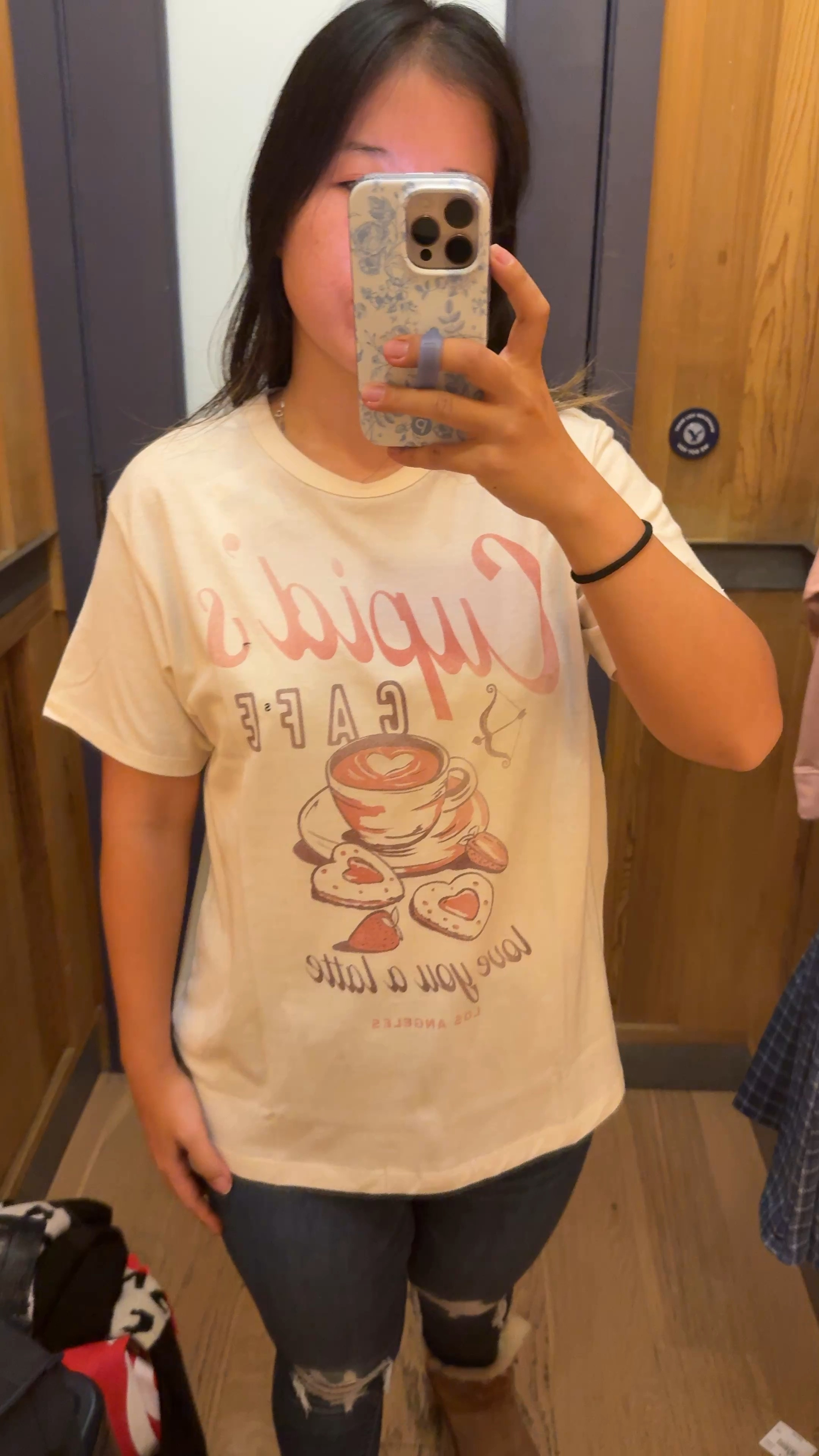 Such a cute shirt of Valentine’s Day
Heart
Cupid 

Size small



#LTKSeasonal #LTKStyleTip #LTKFindsUnder50