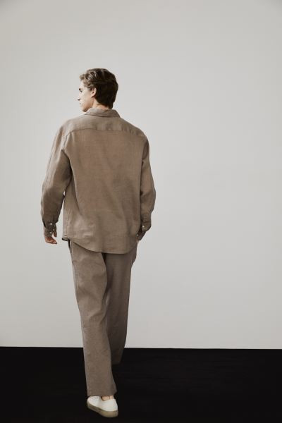 Regular Fit Linen Shirt - Long sleeve - Regular length - Dark beige - Men | H&M US | H&M (US + CA)