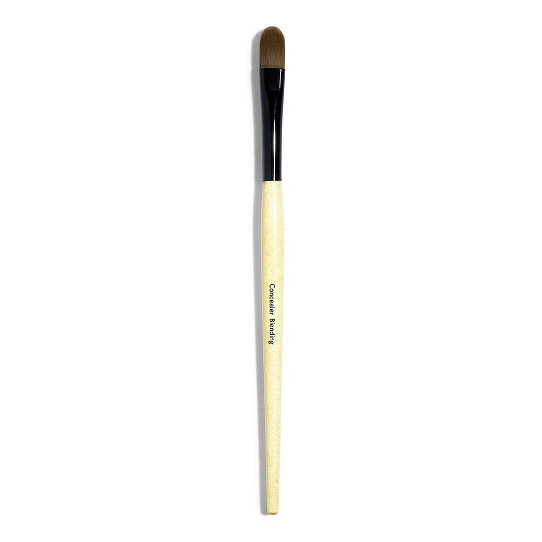 Concealer Blending Brush | Bobbi Brown Cosmetics | Bobbi Brown (US)
