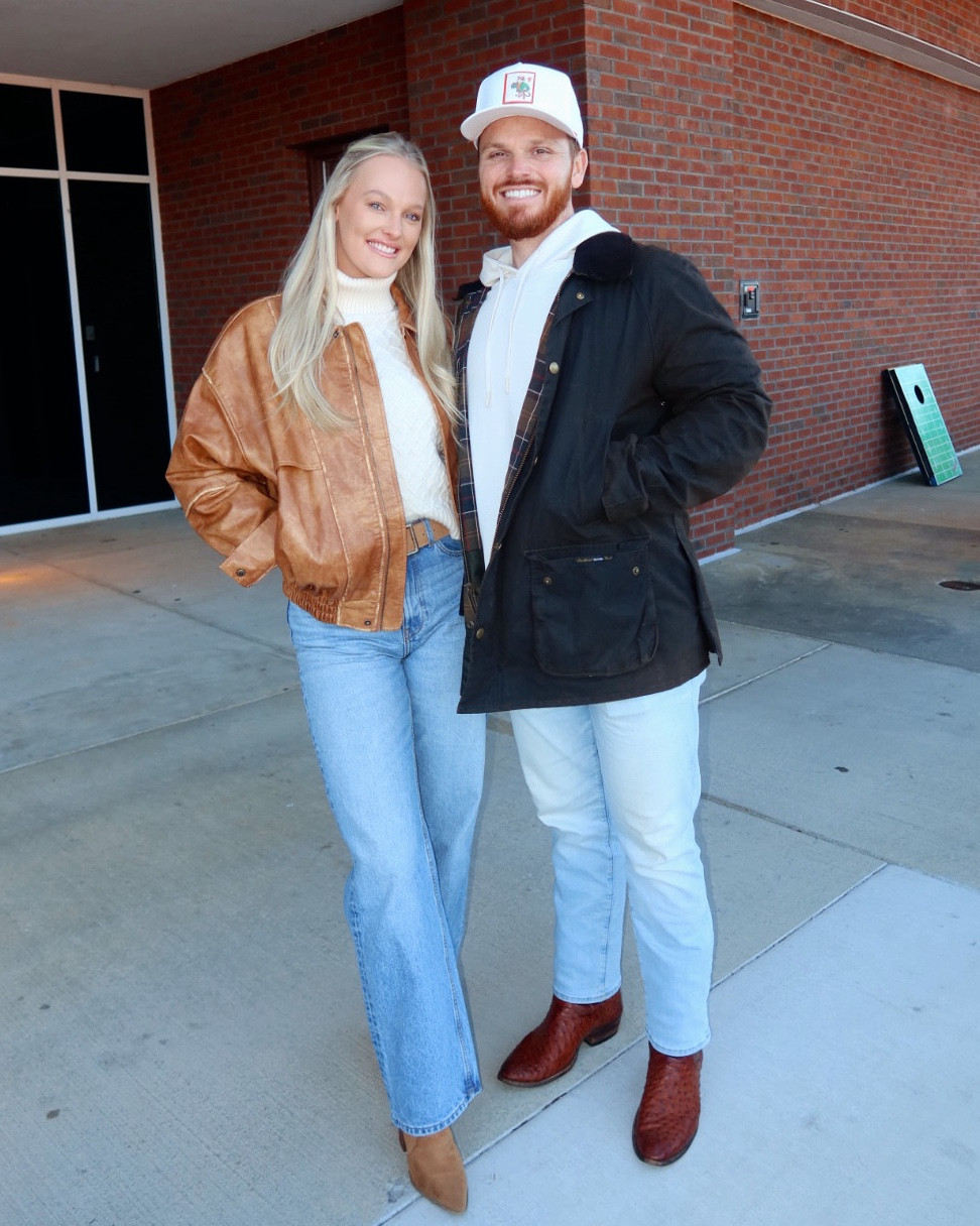 gameday outfit! sweater is old Nordstrom but linked similar! 

#LTKStyleTip #LTKSaleAlert #LTKFindsUnder100