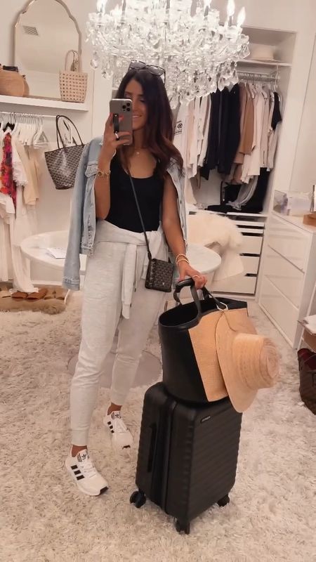 Airport style, travel outfit #StylinbyAylin #Aylin 

#LTKfindsunder100 #LTKtravel #LTKstyletip