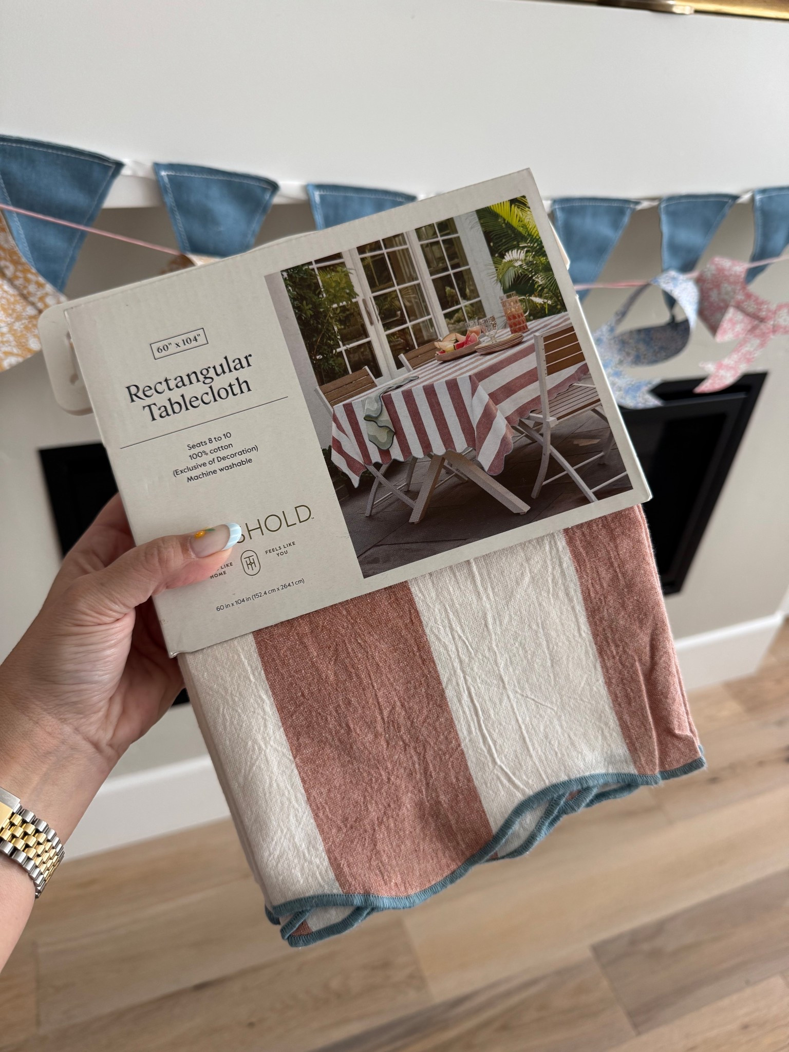 This tablecloth 10/10 🇺🇸 so perfect for summer 

#LTKStyleTip #LTKFindsUnder50 #LTKHome