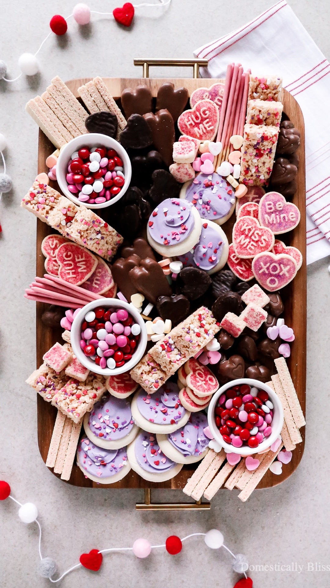 A Valentine’s Day Dessert Board that is covered in candy, cookies, and chocolate that the whole family will love!

See details:
https://domesticallyblissful.com/valentines-day-dessert-board/

🔗 Join our newsletter: https://domesticallyblissful.com/newsletter/ 

#LTKSeasonal #LTKfoodie #LTKValentine
