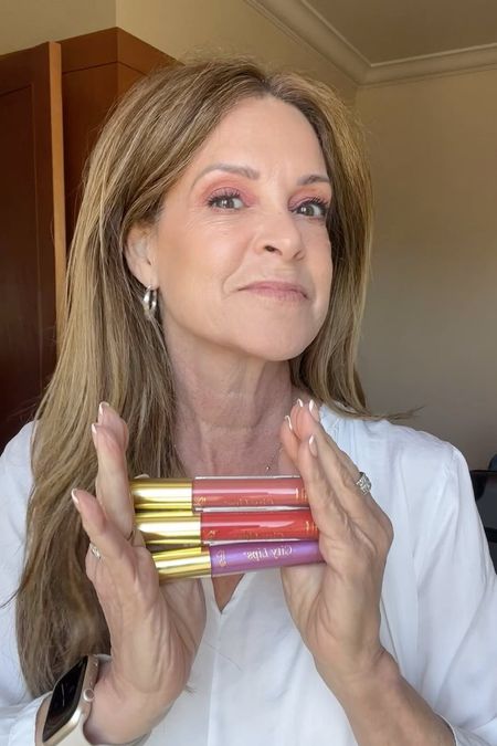 These are my favorite plumping lip gloss products .✨

Here are the 2 newest shades, a returning shade and a few of my favorites.
Order shown:
South Peach - new shade
Coral Sunrise (I had to blend that one in, it’s very bold) new shade
Orchid - returning shade
Crimson
Tinsel Town

#beautyover50 #womenover50 #midlifebeautyinfluencers

#LTKFindsUnder50 #LTKOver40 #LTKBeauty