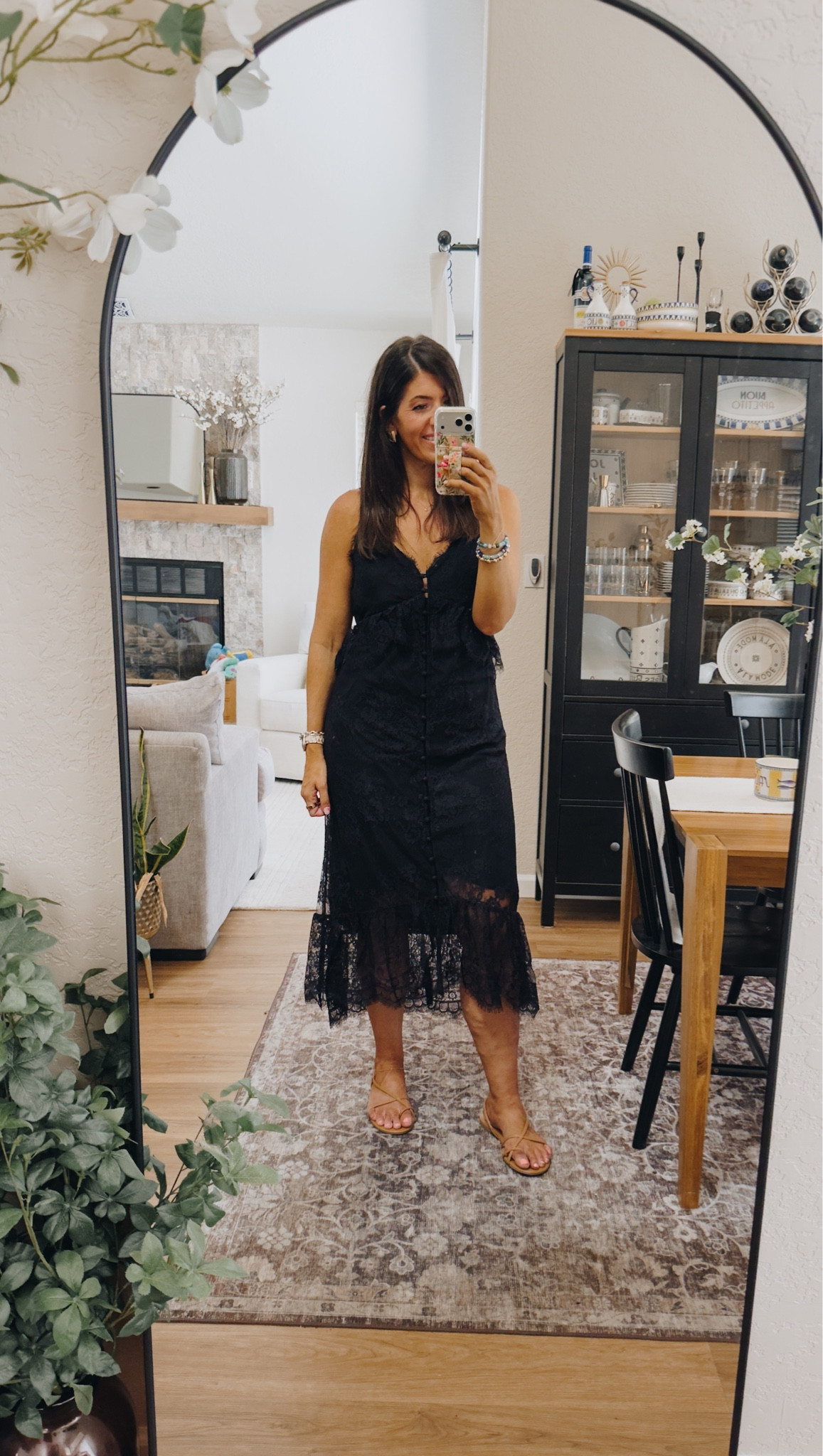 Abercrombie dress sale is live! 25% off plus 20% off with code AFLTK
In a medium tall convertible dress

#LTKSaleAlert #LTKxAbercrombie #LTKMidsize