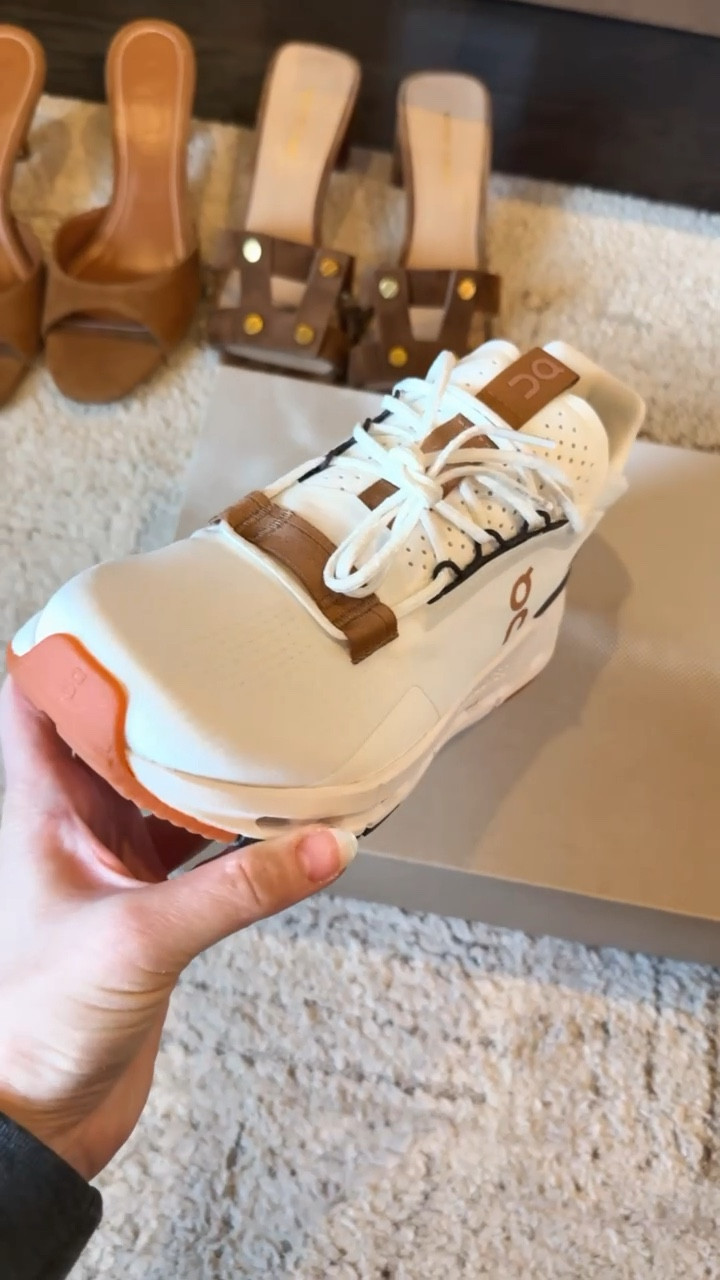 ON Running
Sneakers 

#LTKfitnessgoals #LTKSeasonal #LTKActive