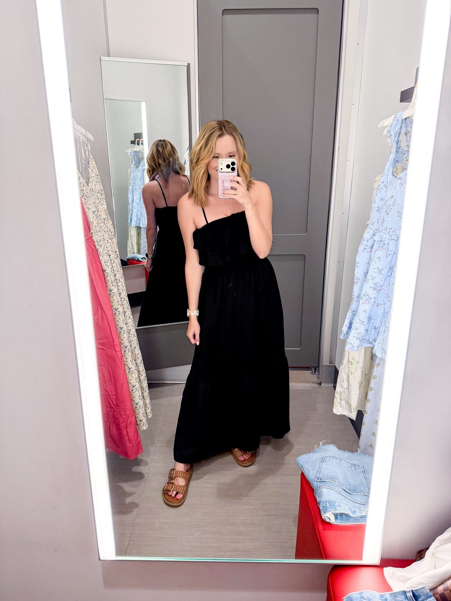 Target has the cutest dress right now for summer! Loving this black dress! So cute and flattering!

#LTKootd #LTKmomlife #LTKgrwm