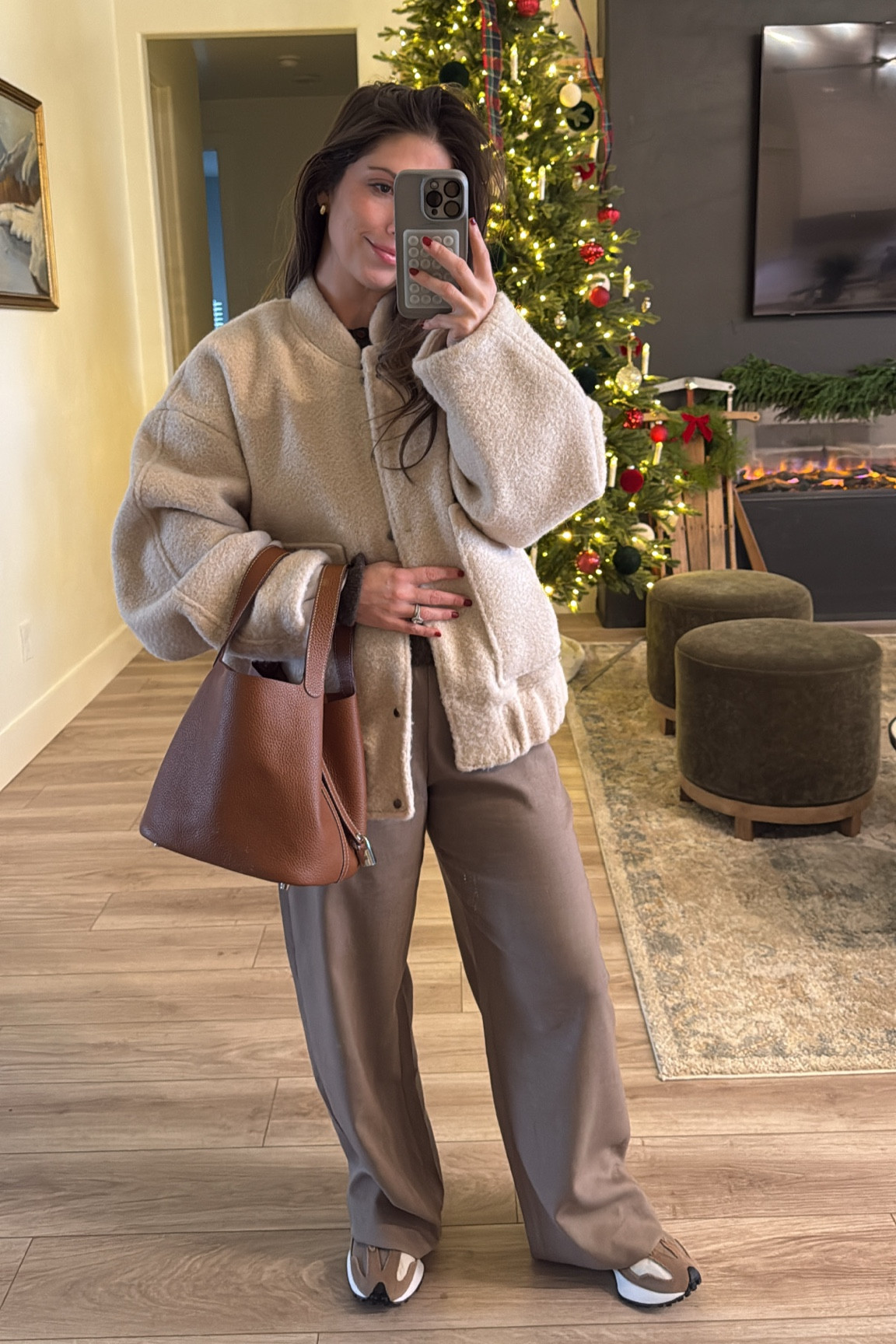 Cozy casual winter outfit 

#LTKSeasonal #LTKSaleAlert #LTKHoliday