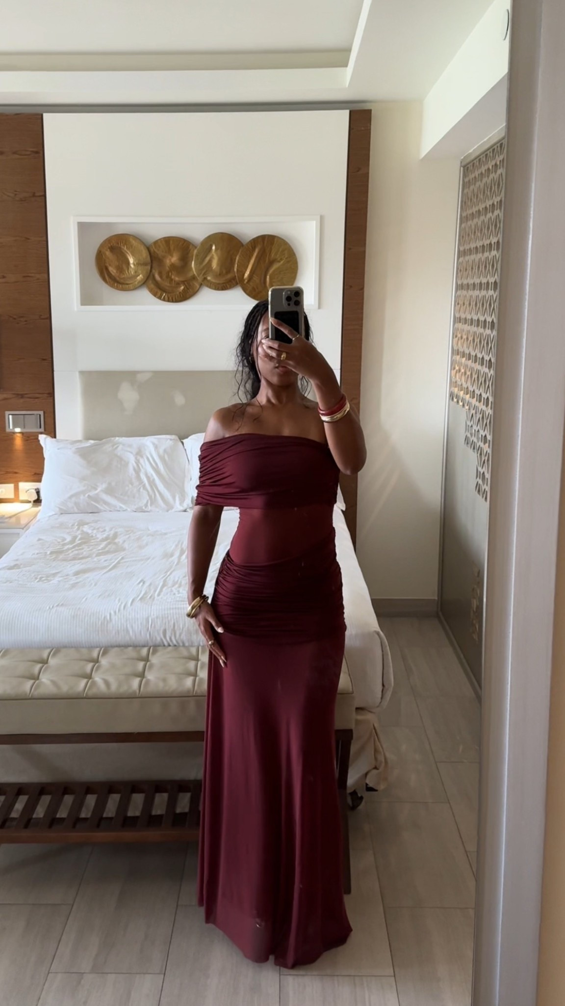 Burgundy maxi dress, vacation ootn <3


#LTKmodest #LTKdresses #LTKtravel