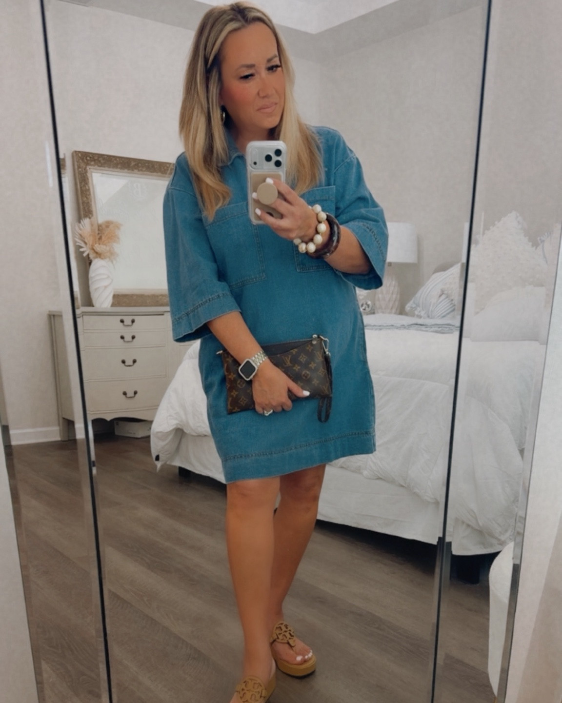 Outfit check. 🤎
OOTD for a lunch date. Keeping it casual, polished, and effortlessly put together. My dress is sold out, but I’ve linked similar.

#OOTD #OutfitCheck #LunchDateStyle #CasualStyle #ElevatedStyle #EverydayStyle #ClassicStyle #TimelessStyle #StyleInspo

#LTKootd #LTKdayinmylife