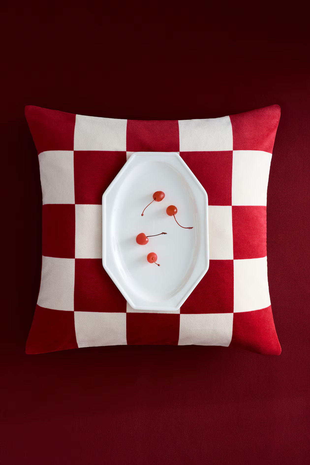 Checked Velvet Cushion Cover - Red/checked - Home All | H&M US | H&M (US + CA)