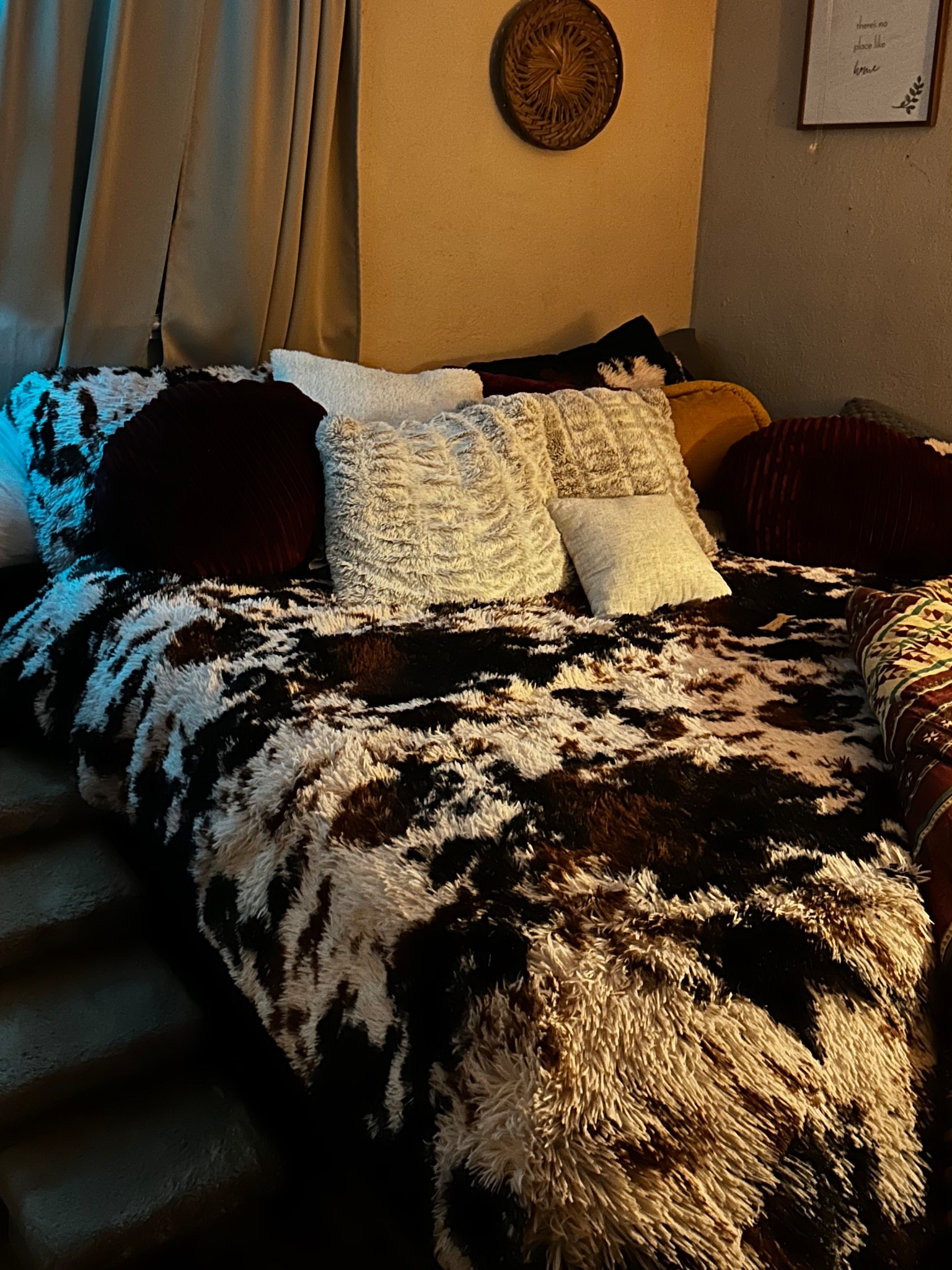 New bedding 

#LTKHome #LTKSeasonal #LTKFindsUnder100