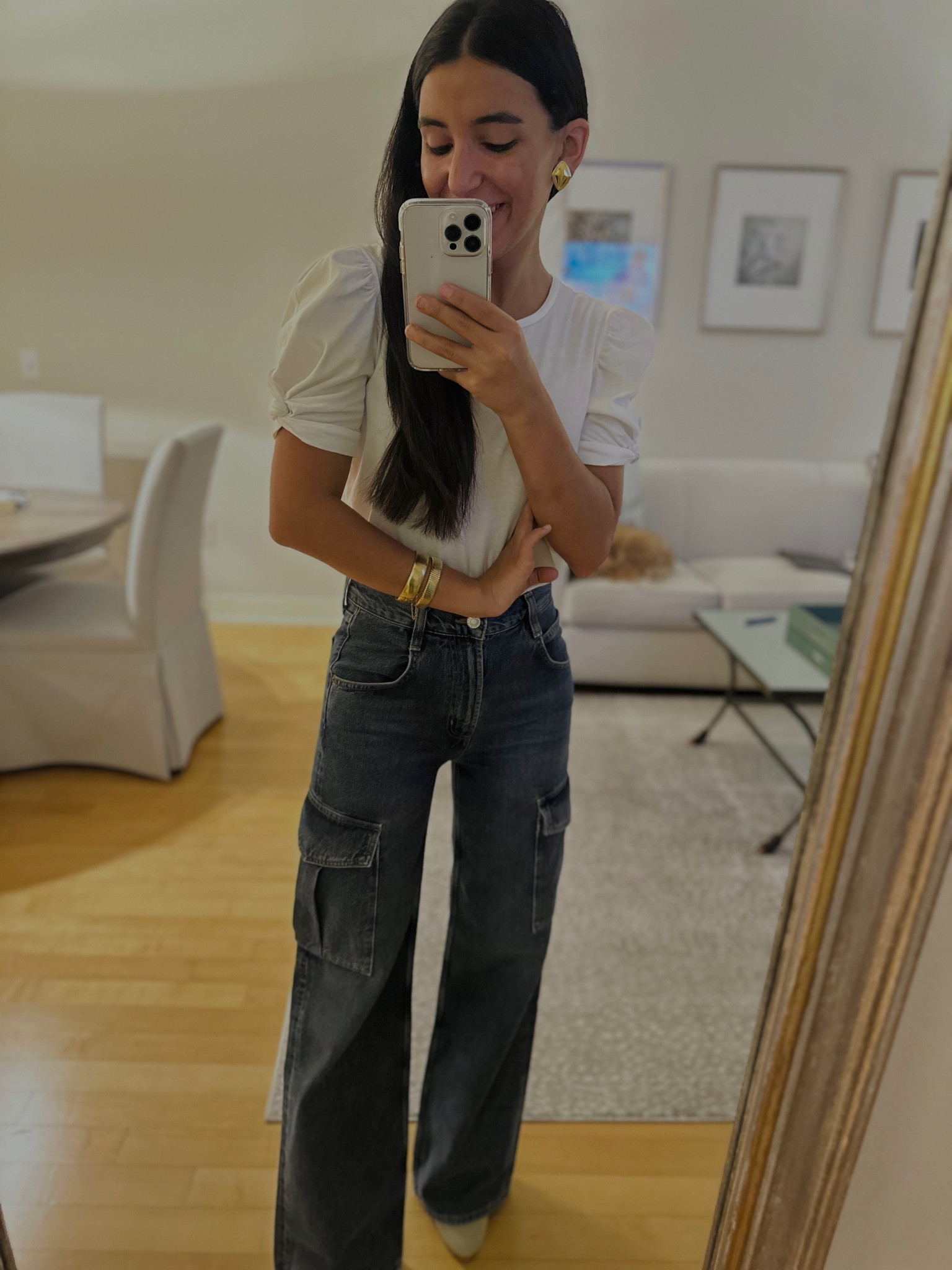 Cargo jeans are something I feel like girls say, “can I pull these off”? Um yes. In my opinion,  they add just enough to a Jean to where you don’t have to worry about having too plain of an outfit. It adds a “good” something if that makes sense. 🤍

#LTKparties #LTKstyletip #LTKworkwear