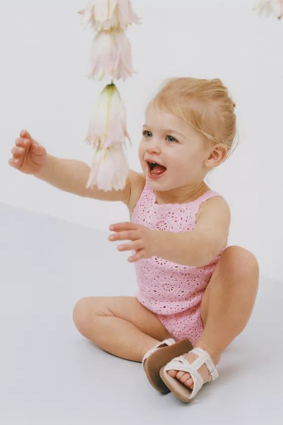 PLAIN CROCHETED FLOWER ROMPER | Zara US