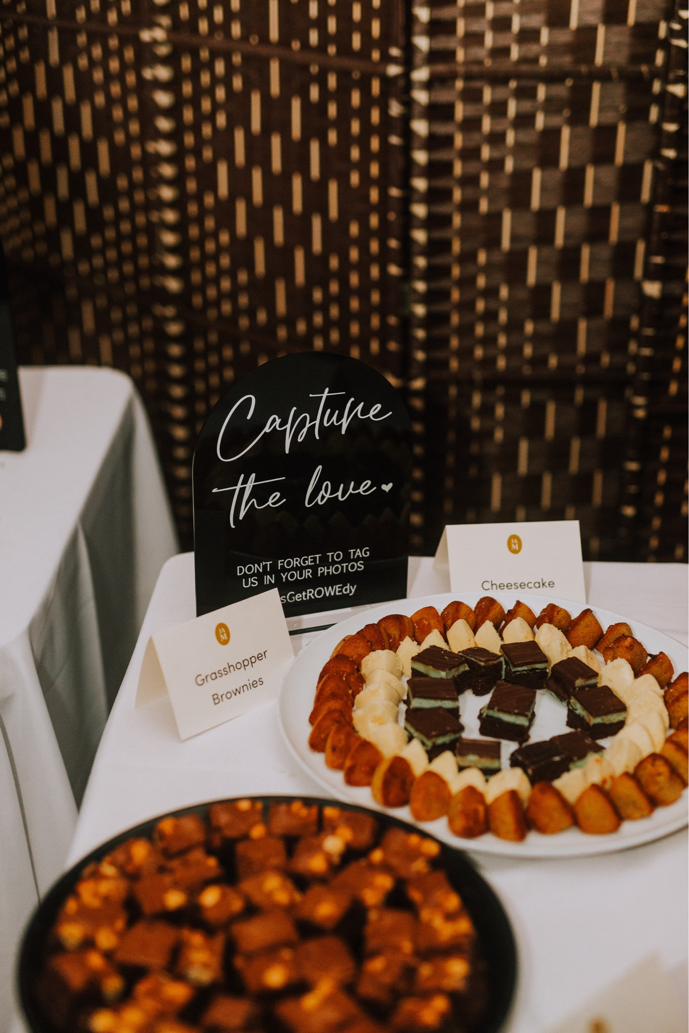 wedding sign | hashtag sign 

#LTKwedding