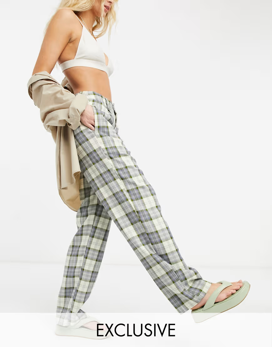 Stradivarius slouchy dad pant in plaid-Multi | ASOS (Global)