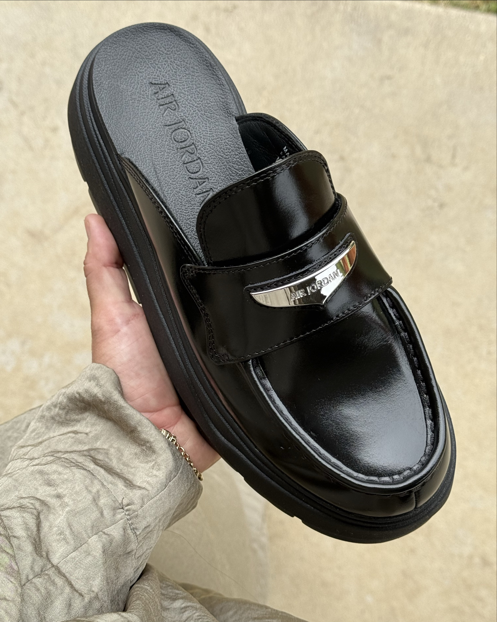 Fall Outfit Staple. 🖤 #airjordan #falloutfit

#LTKShoeCrush #LTKStyleTip