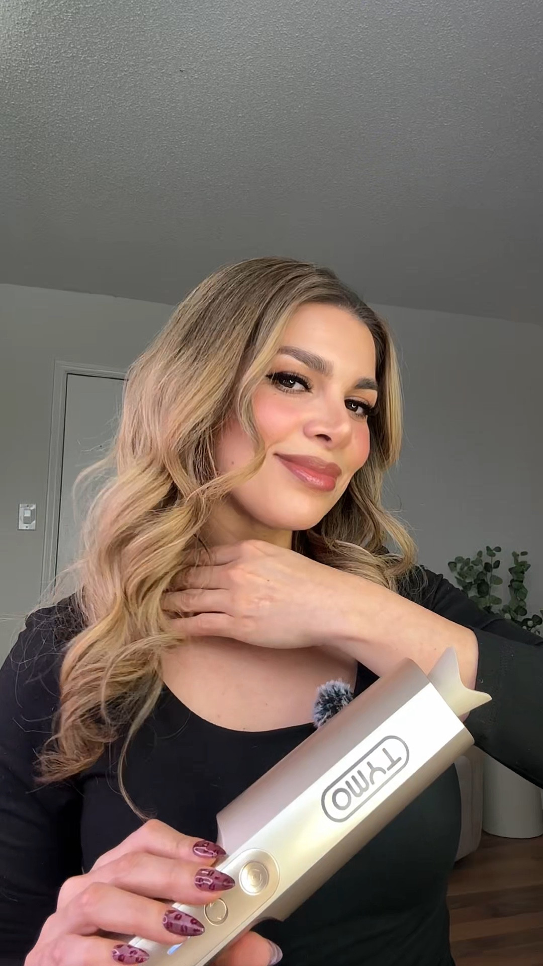 This is my favourite tool right now, so easy to use and I can do my curls in no time !

#LTKgiftguide #LTKbeauty #LTKstyletip