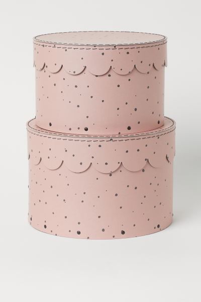 Different-sized, round storage boxes in recycled paper with matching, scallop-edged lids. Can be ... | H&M (US + CA)
